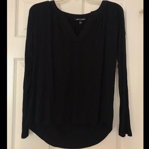 Cable & Gauge black v neck